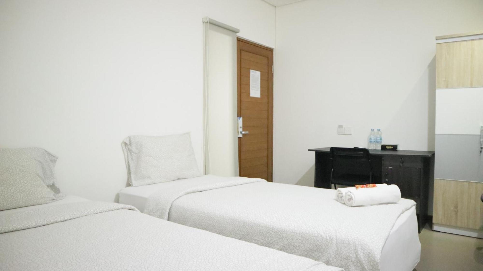 ホテル Proven Living バンドゥン エクステリア 写真